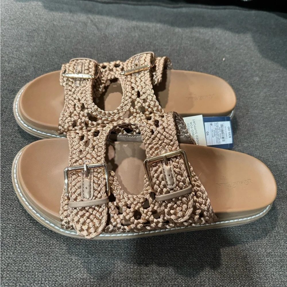 UNIVERSAL THREAD Women's Kylie tan Crochet Footbed Sandals size various